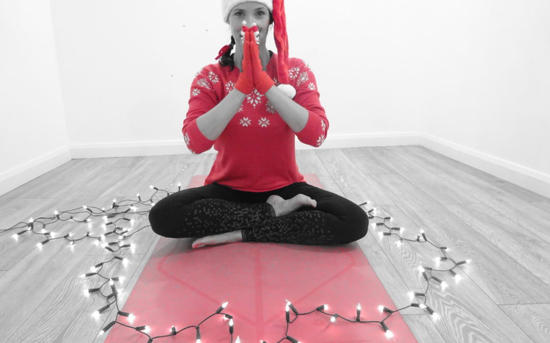 Rosieglo Yoga Advent Day 23 – Namaste